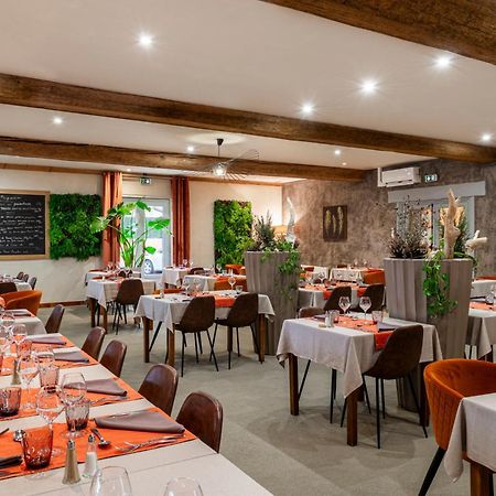 Logis Hotel-Restaurant Saint Romain Anse Bagian luar foto